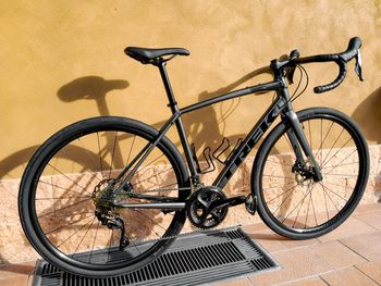 Used Trek Domane AL 5 Gen 3 2023 2023 Road & Gravel — image 5 of 8