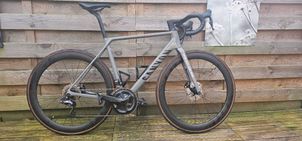 Canyon - Ultimate CF SL 8 Disc Aero 2021, 2021