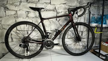Used Liv Langma Advanced, SL Disc RED 2022 2022 Road & Gravel, Red — image 1 of 11