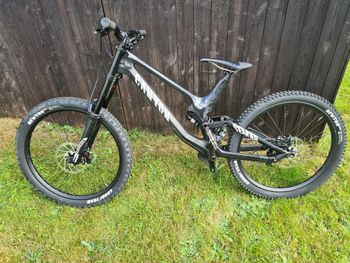 Used Canyon Sender CF 8.0 2019 2019 Mountainbike, Schwarz, 27.5 — image 1 of 15