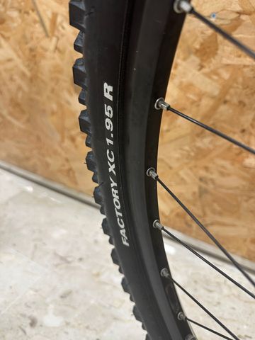 Used Cannondale CAFFEINE F1 26” MISURA M USATO 2009 Mountainbike, White — image 10 of 21