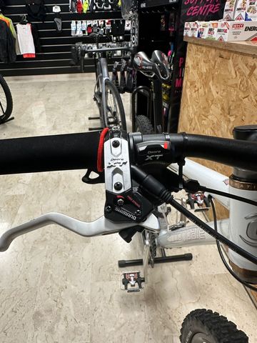 Used Cannondale CAFFEINE F1 26” MISURA M USATO 2009 Mountainbike, White — image 16 of 21