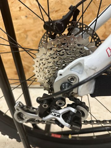Used Cannondale CAFFEINE F1 26” MISURA M USATO 2009 Mountainbike, White — image 17 of 21