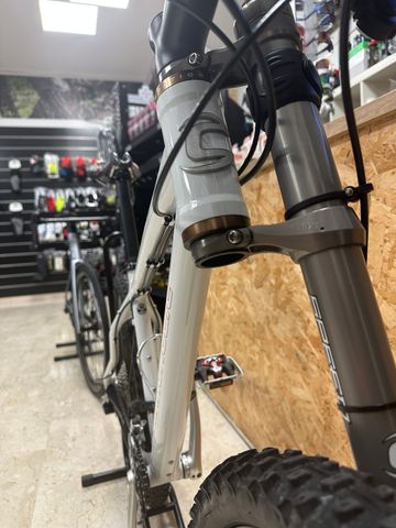 Used Cannondale CAFFEINE F1 26” MISURA M USATO 2009 Mountainbike, White — image 13 of 21