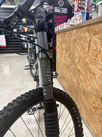 Used Cannondale CAFFEINE F1 26” MISURA M USATO 2009 Mountainbike, White — image 12 of 21