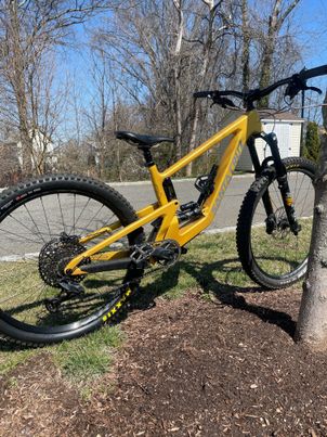 Santa Cruz - BRONSON S / Carbon C / MX 2023, 2023