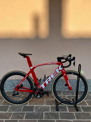 Trek - Madone SLR 6 Disc 2020, 2020