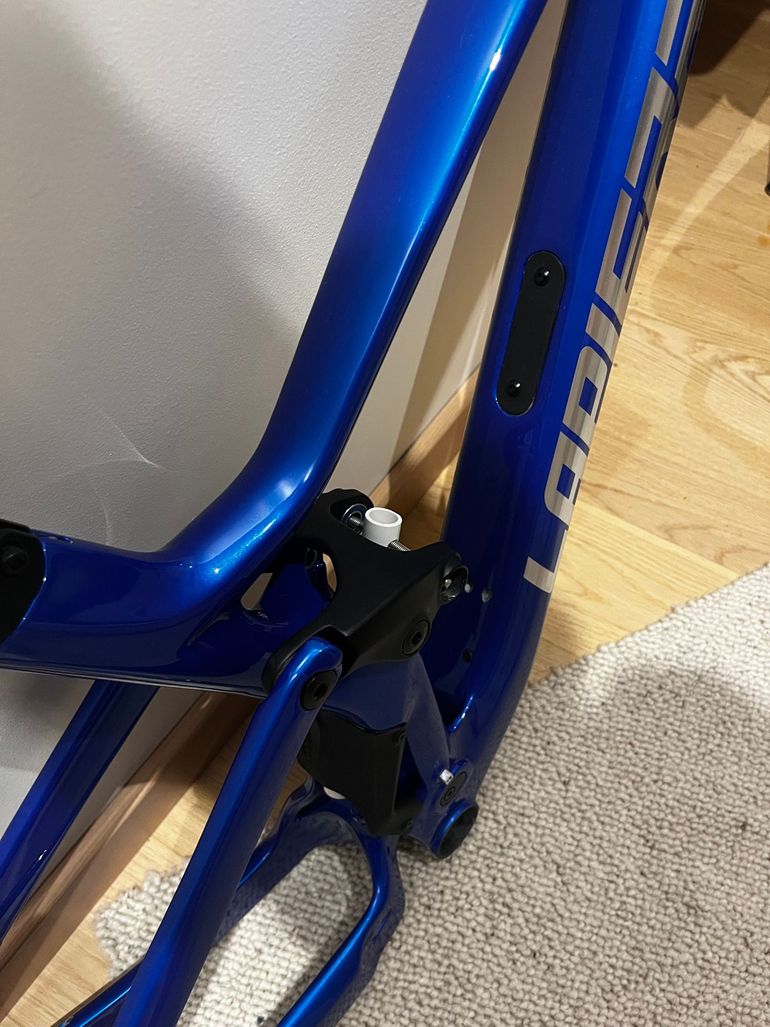 Used Lapierre Spicy Team CF 2023 Mountainbike, Blue — image 4 of 6