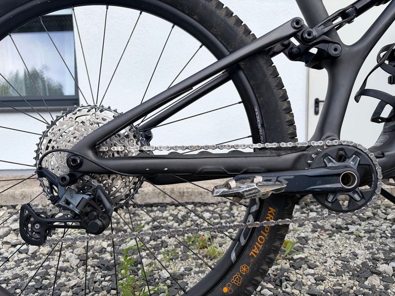 Used Specialized Stumpjumper Comp 2022 2022 Mountainbike, Black, 29 — image 2 of 13