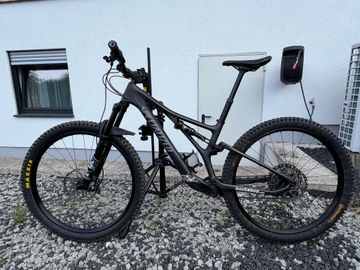 Used Specialized Stumpjumper Comp 2022 2022 Mountainbike, Black, 29 — image 10 of 13