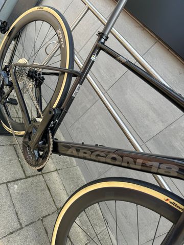 Argon 18 Krypton Shimano 105 Di2 2024 Road & Gravel d'occasion — image 9 sur 15