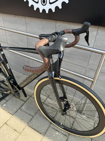 Argon 18 Krypton Shimano 105 Di2 2024 Road & Gravel d'occasion — image 12 sur 15