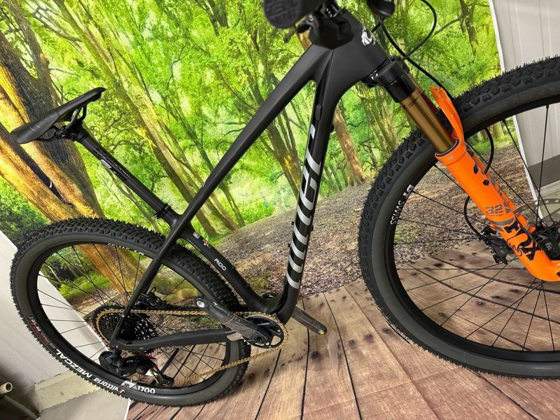 Käytetty Niner AIR 9 RDO 3-STAR SRAM GX EAGLE AXS LTD 2023 2023 MTB