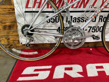 Used Peugeot Grand Short step through 1970 Road & Gravel, Light Gray — image 3 of 6