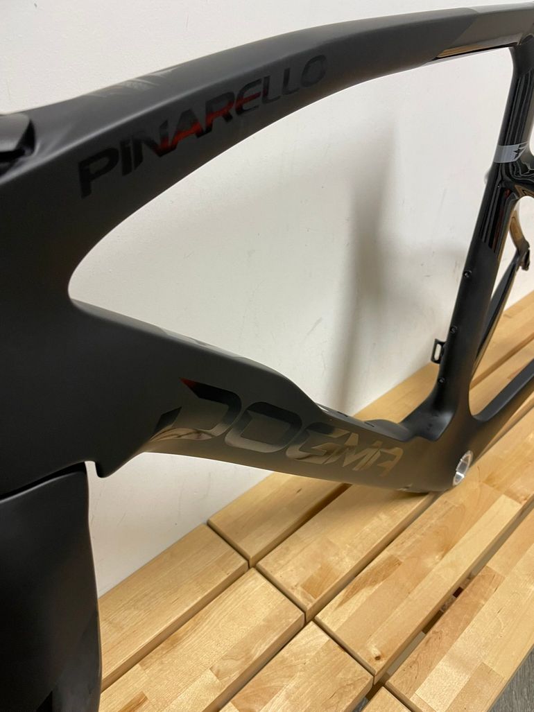 Used Pinarello Dogma F Disc 2023 Frameset 2023 Road & Gravel, Black — image 3 of 4