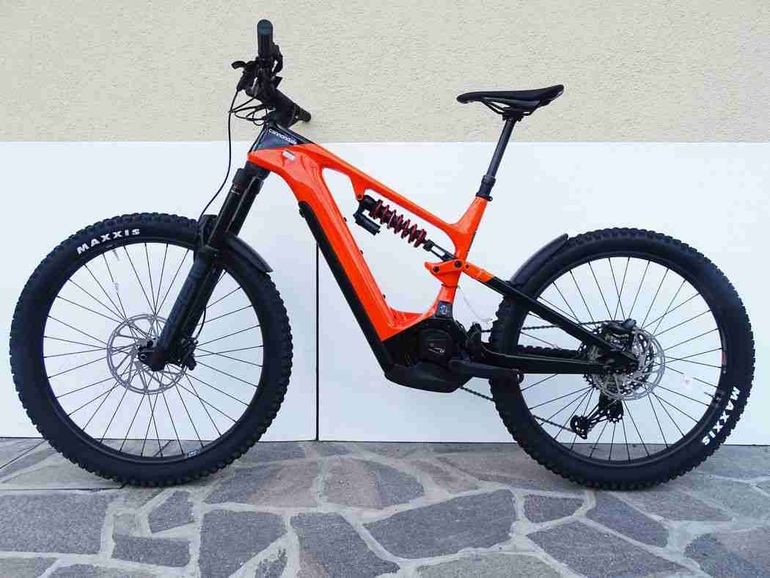Cannondale Moterra Neo LT Carbon 2 2024 2024 Mountainbike d'occasion — image 2 sur 3