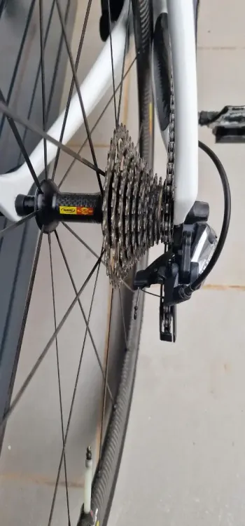 Used Focus Team 2014 Road & Gravel, White — image 4 of 7