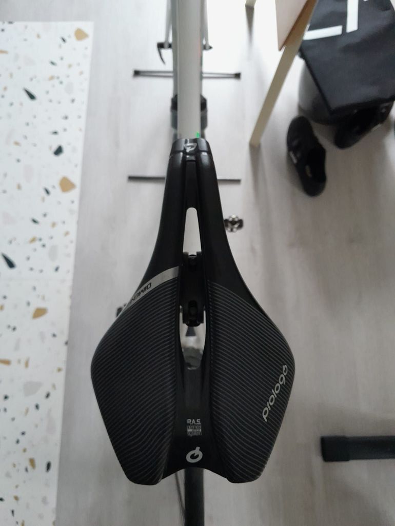 Used Focus Team 2014 Road & Gravel, White — image 6 of 7