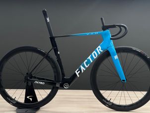 Factor - OSTRO 2.0 TEAM Frameset, 2023