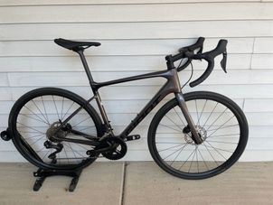 Giant - Defy Advanced 1 2023, 2023