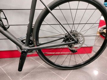 Specialized Aethos Comp - Rival eTap AXS 2023 2023 Road & Gravel usato, Nero — immagine 6 di 12
