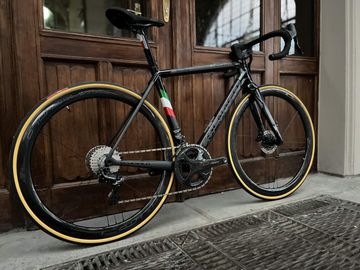 Colnago C64 Disc + Super Record EPS + Bora WTO 2024 Road & Gravel d'occasion
