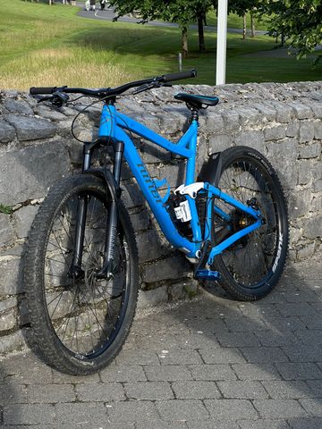 Used Niner Wfo SRAM X01 Eagle 2019 Mountainbike, Blue — image 1 of 5