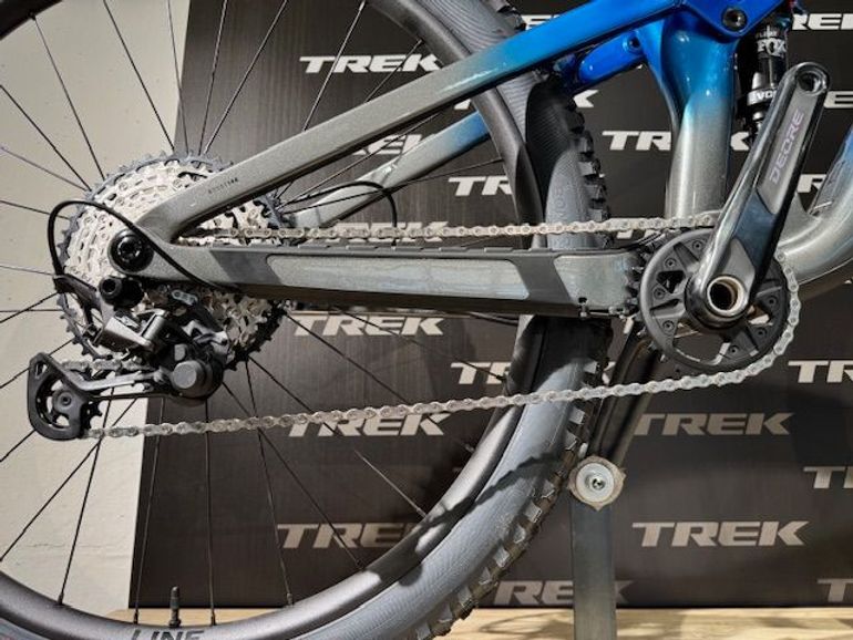 Used Trek Top Fuel 9.7 SLX/XT 2022 Mountainbike, Blue — image 3 of 4