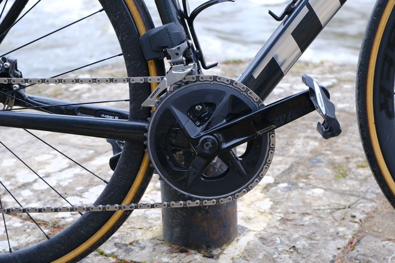 Used Trek Émonda SL 6 eTap 2023 2023 Road & Gravel, Black — image 4 of 6