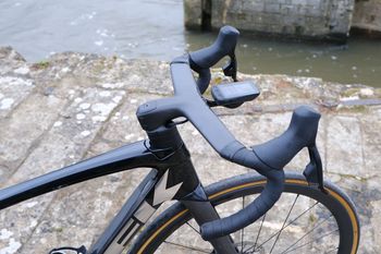 Used Trek Émonda SL 6 eTap 2023 2023 Road & Gravel, Black — image 2 of 6