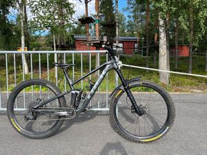 Trek - Slash 8 2021, 2021