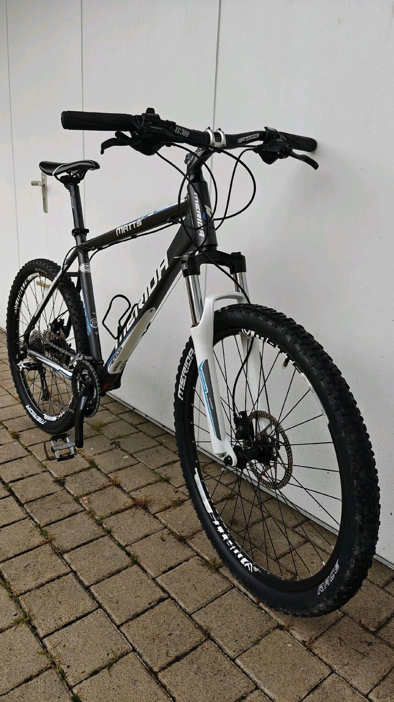 Used Merida Matts 300 TFS 2010 Mountainbike, Black — image 5 of 8