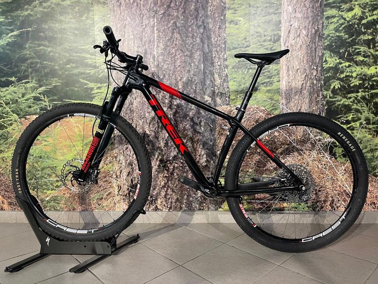 Used Trek PROCALIBER SL F/S ML 29 SMK 2017 - 2018 2017 Mountainbike, Black — image 8 of 16