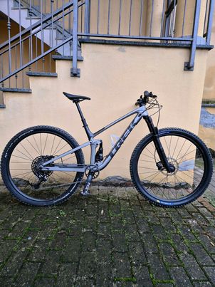 Trek - Top Fuel 9.7 2021, 2021