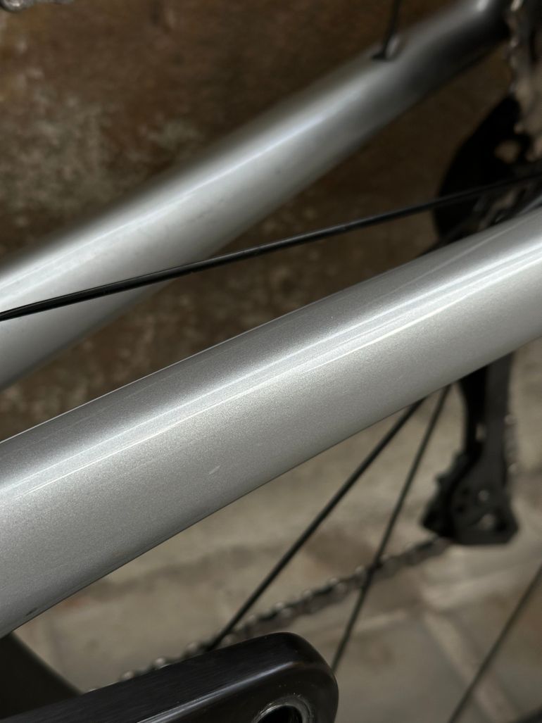 Used Trek Émonda SL 6 Pro Di2 2023 Road & Gravel, Red — image 9 of 11