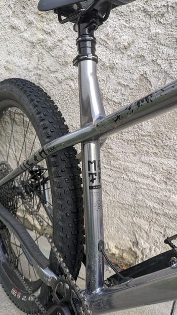 Used Commencal META HT AM ESSENTIAL 2021 2021 Mountainbike, Light Gray, 27.5 — image 20 of 33