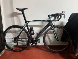 Bianchi - Oltre XR4 Red eTap 2018, 2018