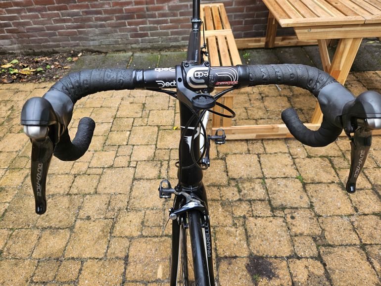 Used Pinarello Dogma 65.1 Think2 2014 Road & Gravel, Black — image 8 of 19