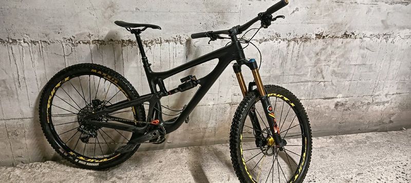 Santa Cruz Nomad CC X01 2017 2017 Mountainbike d'occasion — image 1 sur 3