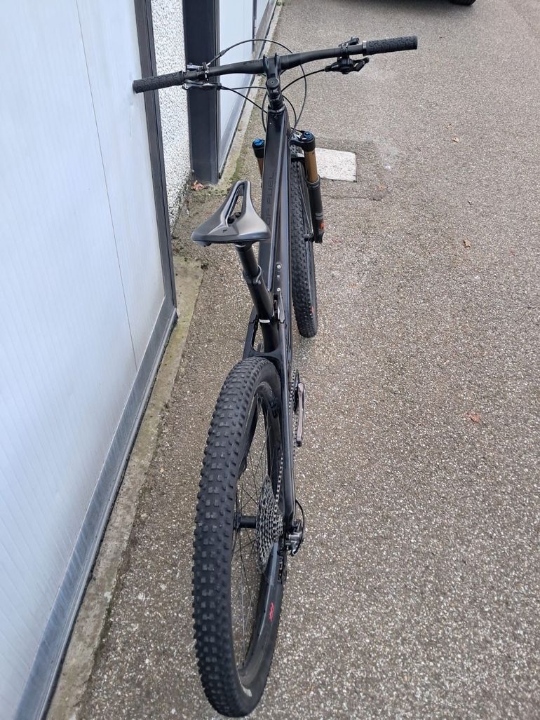 Brugt Trek Top Fuel 9.9 XTR 2020 2020 Mountainbike — billede 7 af 9
