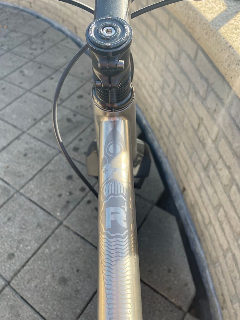 Used Revel R+ SRAM Force AXS 2023 2023 Road & Gravel — image 8 of 13