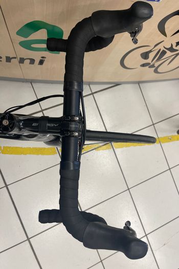 Used Specialized TARMAC S.-WORKS 2016 Road & Gravel, Black — image 7 of 7