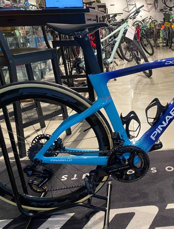 Used Pinarello DOGMA F DURA ACE Di2 Disc 2023 2023 Road & Gravel, Red — image 3 of 3