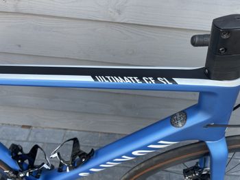 Used Canyon Ultimate CF SL 8 Disc 2022 Road & Gravel — image 7 of 14