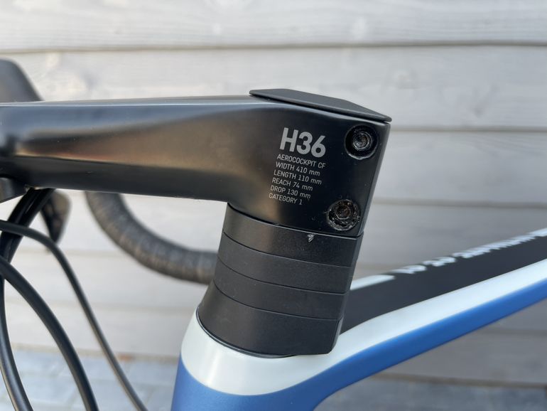 Used Canyon Ultimate CF SL 8 Disc 2022 Road & Gravel — image 11 of 14