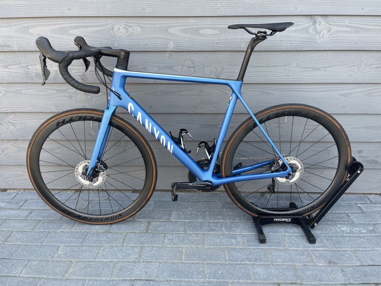 Used Canyon Ultimate CF SL 8 Disc 2022 Road & Gravel — image 6 of 14
