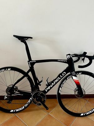 Pinarello - f12 frameset and handlebar, 2022