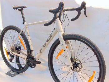 Used Felt BREED 30 2024 Road & Gravel, White — image 9 of 16