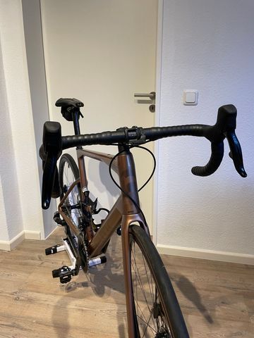 Used BMC Roadmachine FOUR 2023 2023 Road & Gravel, Orange — image 5 of 9