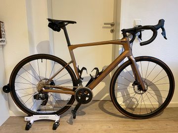 Used BMC Roadmachine FOUR 2023 2023 Road & Gravel, Orange — image 2 of 9